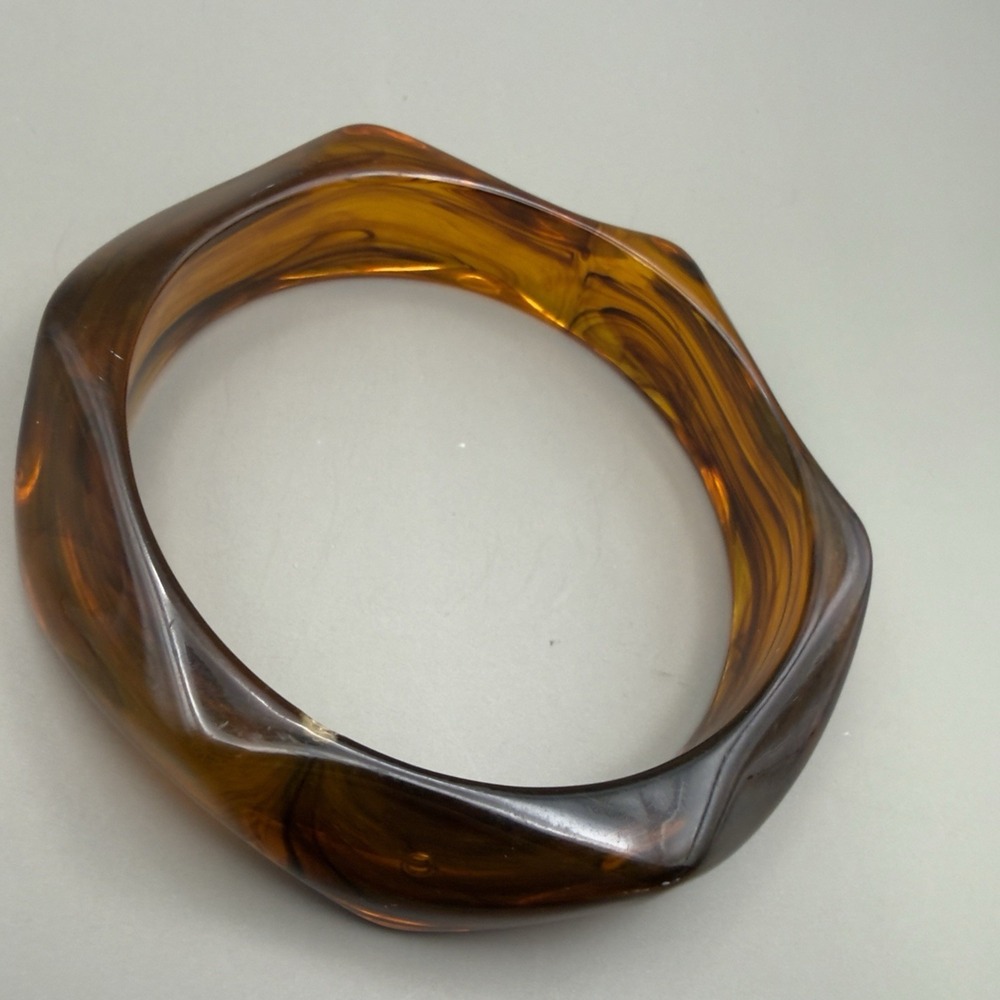 Vintage Root Beer Brown Plastic Bangle Bracelet Faceted Geometric Chunky